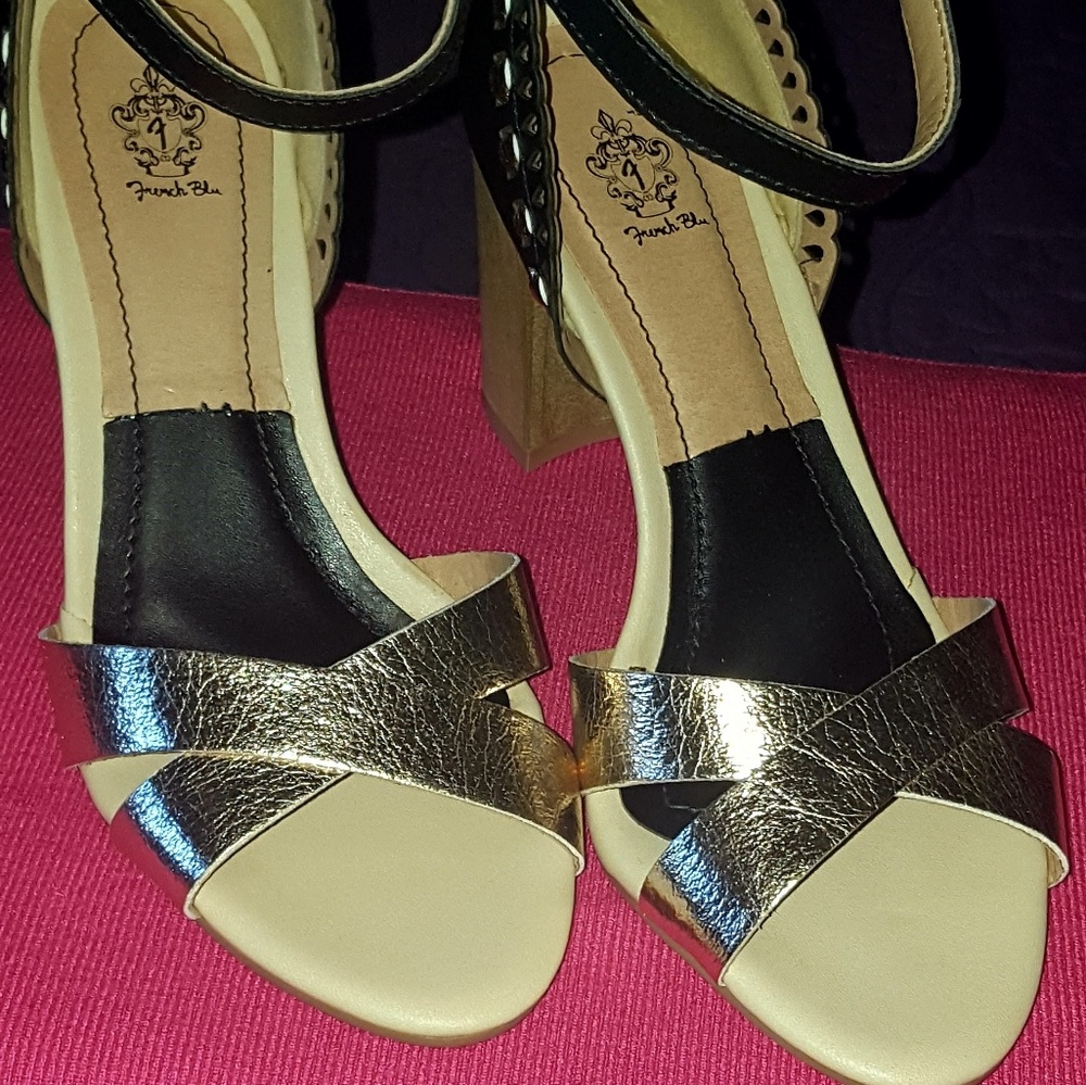 NWB French Blue heels